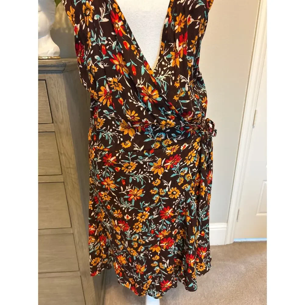 band of the free | (NWT) Brown Floral Wrap Dress | Lg - Picture 5 of 15